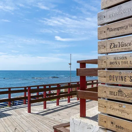 The Mediterranean House - 100m To The Sea 펜션 *